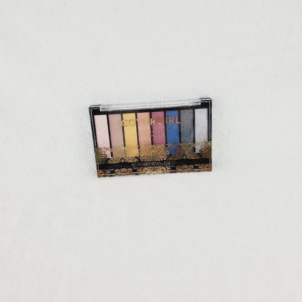COVERGIRL TRUNAKED EYESHADOW PALETTE